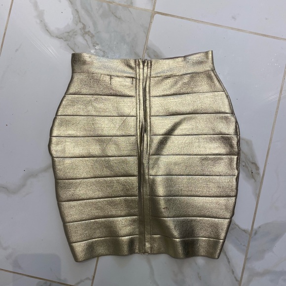 Mini Gold pencil skirt - Picture 2 of 3